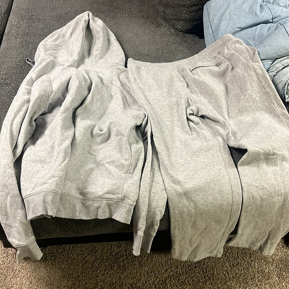 All In Motion Gray Sweatsuit - Picture 6 of 8